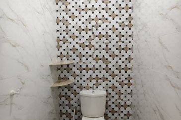 Unblock View @ Jalan Gelam, Taman Rinting, Masai