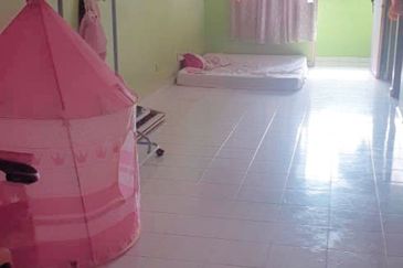 Flat Tasek 64, Bandar Baru Seri Alam