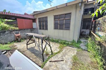 Jalan Sj 3/7 , Taman Seremban Jaya , 74500 Seremban, Senawang