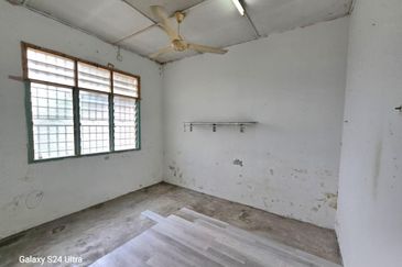 Jalan Sj 3/7 , Taman Seremban Jaya , 74500 Seremban, Senawang