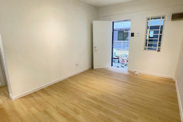 Flat Taman Plentong Utama