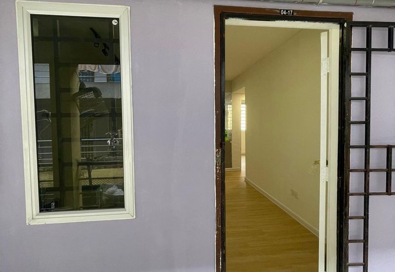 Flat Taman Plentong Utama