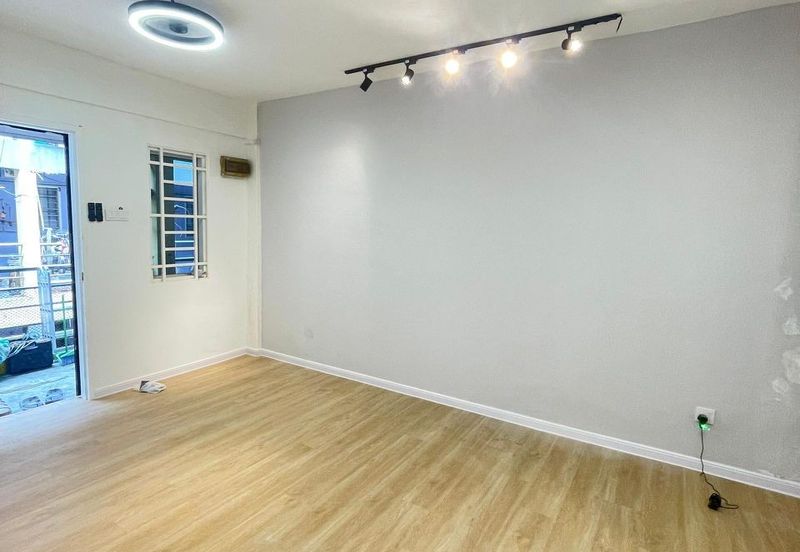 Flat Taman Plentong Utama