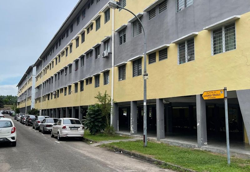 Flat Taman Plentong Utama