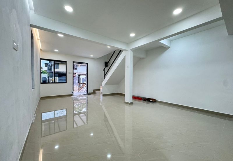 Corner Lot @ Jalan Pakis, Taman Handal, Senai