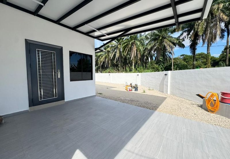 Corner Lot @ Jalan Pakis, Taman Handal, Senai