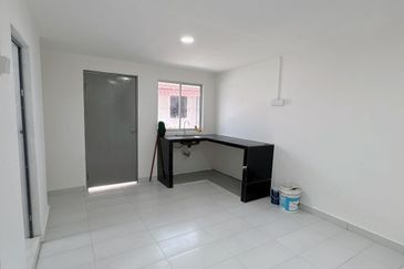 Jalan 8, Taman Sri Sungai Pelek , Sungai Pelek