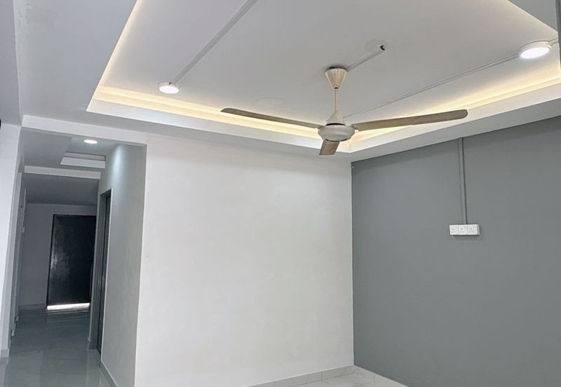 Jalan 8, Taman Sri Sungai Pelek , Sungai Pelek