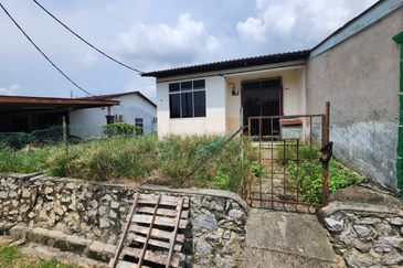 Jalan Kesang Desa 6 , Taman Desa Kesang