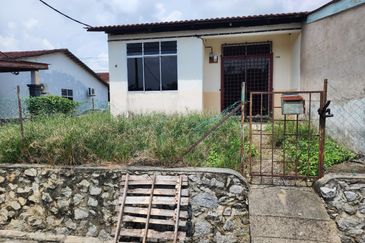 Jalan Kesang Desa 6 , Taman Desa Kesang