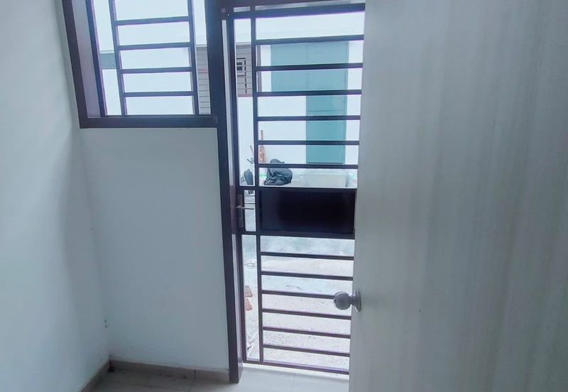 Jalan Wau Merak , Bandar Layangkasa, 81700 Pasir Gudang, Johor