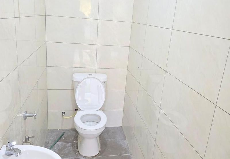 Fully Renovated @ Jalan Ria , Kampung Baru Lima Kedai