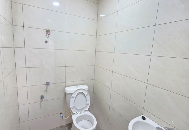 Fully Renovated @ Jalan Ria , Kampung Baru Lima Kedai