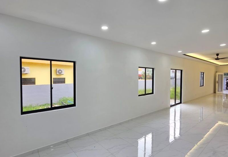 Fully Renovated @ Jalan Ria , Kampung Baru Lima Kedai