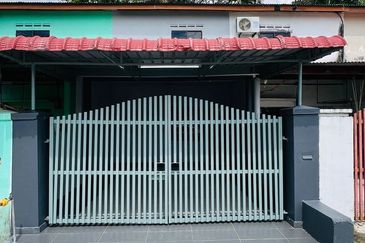 Jalan Midori, Taman Midori , Simpang Renggam