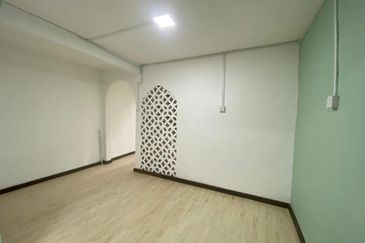 Jalan Panti, Taman Bukit Tiram, Ulu Tiram, Johor