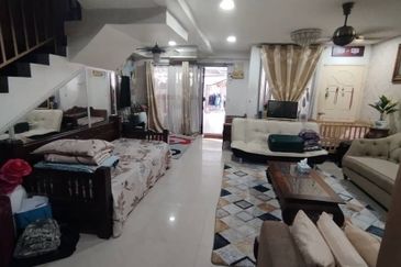  Jalan Mawar, Taman Mawar, Pasir Gudang