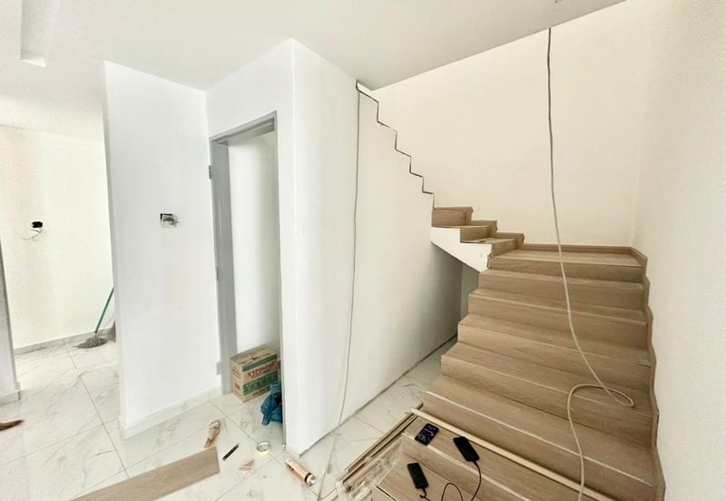 Fully Renovated @  Jalan 10/11, Taman Air Biru , Pasir Gudang