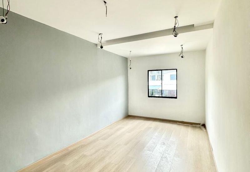 Fully Renovated @  Jalan 10/11, Taman Air Biru , Pasir Gudang