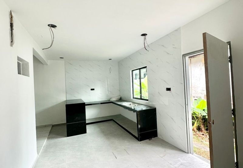 Fully Renovated @  Jalan 10/11, Taman Air Biru , Pasir Gudang