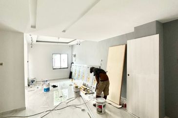 Fully Renovated @  Jalan 10/11, Taman Air Biru , Pasir Gudang