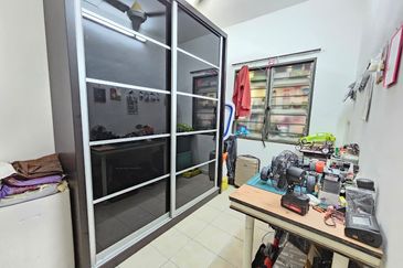 Jalan Nusaria , Taman Nusantara , Gelang Patah