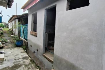 Unblock View @ Jalan Gelam , Taman Rinting, Masai