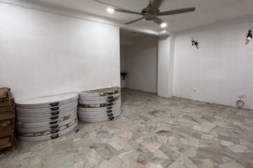 Jalan B/H7, Taman Banang Heights , Batu Pahat, Johor