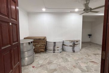 Jalan B/H7, Taman Banang Heights , Batu Pahat, Johor