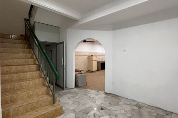 Jalan B/H7, Taman Banang Heights , Batu Pahat, Johor