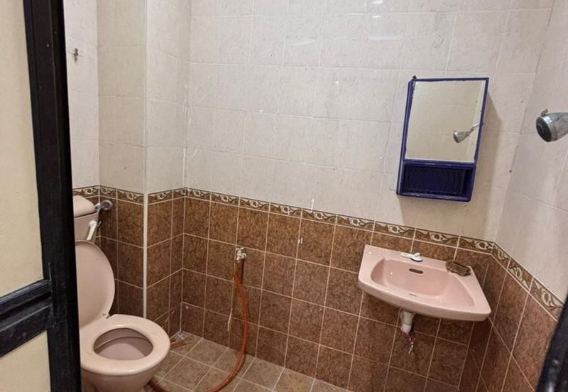 Jalan B/H7, Taman Banang Heights , Batu Pahat, Johor