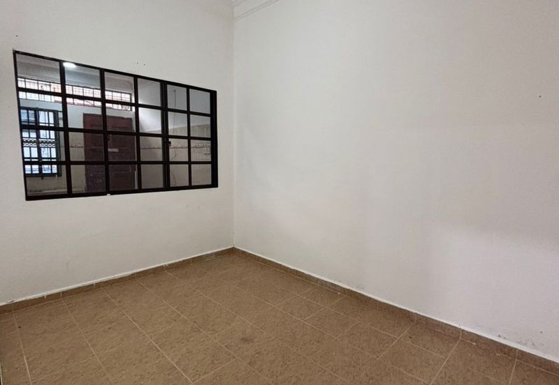 Jalan B/H7, Taman Banang Heights , Batu Pahat, Johor