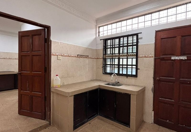 Jalan B/H7, Taman Banang Heights , Batu Pahat, Johor