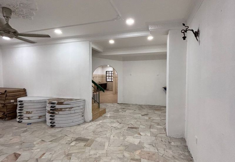 Jalan B/H7, Taman Banang Heights , Batu Pahat, Johor