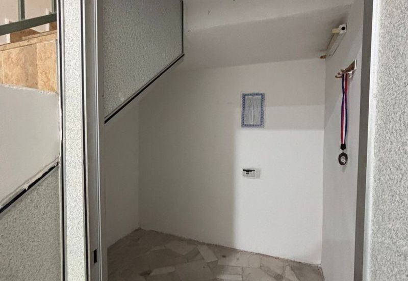 Jalan B/H7, Taman Banang Heights , Batu Pahat, Johor