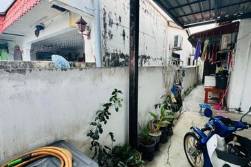 Jalan Bunga Melati, Taman Aman,  Senai