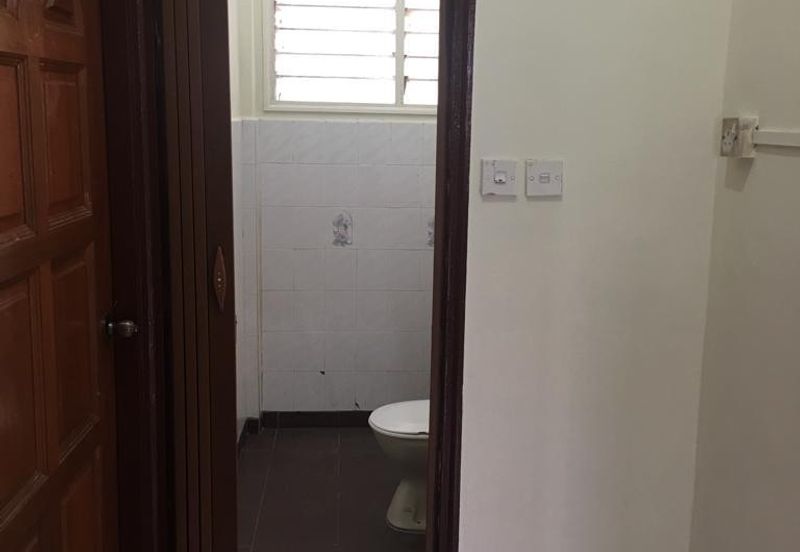 Flat Bandar Selesa Jaya , Skudai