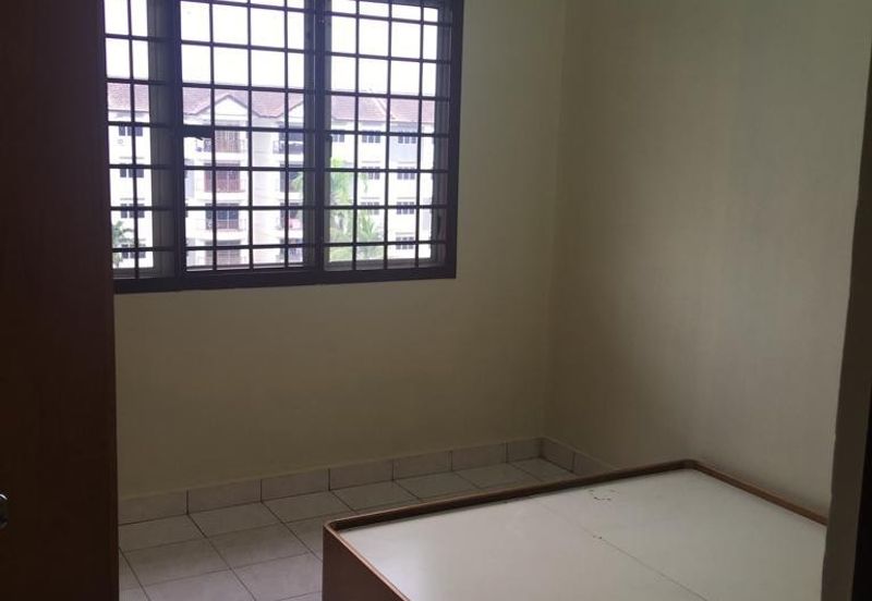 Flat Bandar Selesa Jaya , Skudai