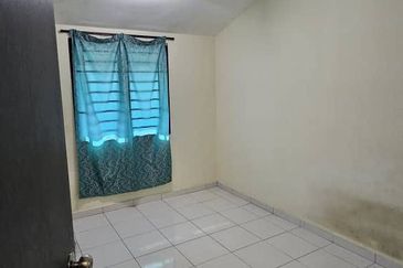 Laman Kiara, Pasir Gudang (Taman Air Biru)