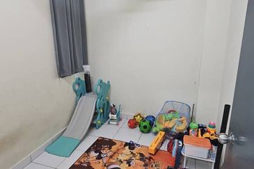 Laman Kiara, Pasir Gudang (Taman Air Biru)