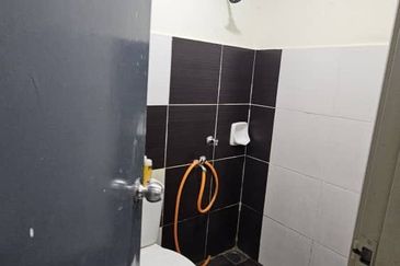 Laman Kiara, Pasir Gudang (Taman Air Biru)