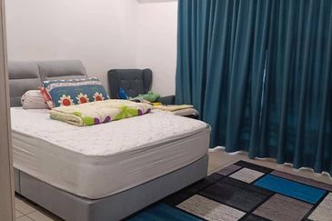 Unblock View @ Jalan Kencana, Taman Pura Kencana, Batu Pahat, Johor