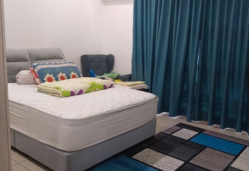 Unblock View @ Jalan Kencana, Taman Pura Kencana, Batu Pahat, Johor