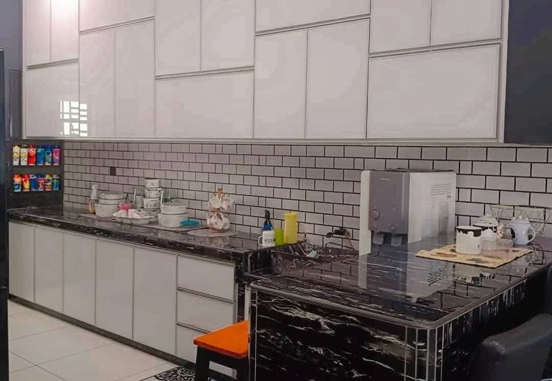 Unblock View @ Jalan Kencana, Taman Pura Kencana, Batu Pahat, Johor