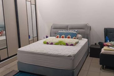 Unblock View @ Jalan Kencana, Taman Pura Kencana, Batu Pahat, Johor