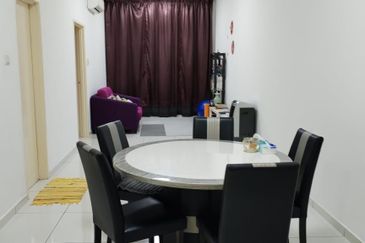 D'Summit Residences @ Kempas Utama