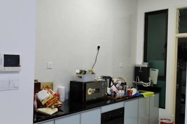 D'Summit Residences @ Kempas Utama