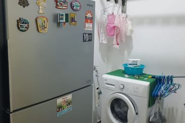 D'Summit Residences @ Kempas Utama