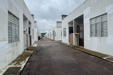 Jalan Laman Indah , Taman Laman Indah