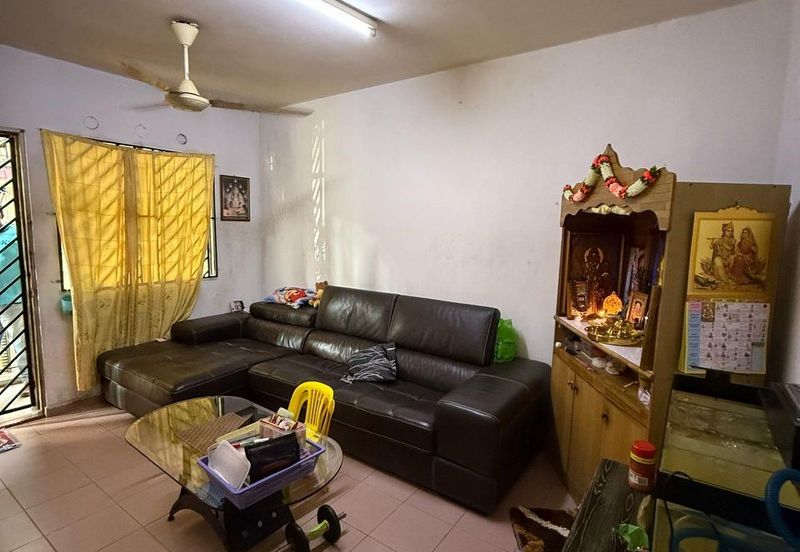 Flat Taman Cempaka, Tampoi , Johor Bahru